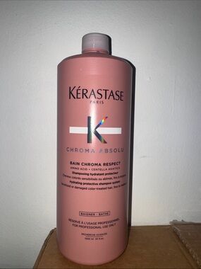 Kerastase Chroma Absolu Pink Shampoo Bottle